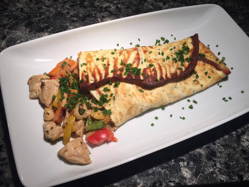 Wrap mit Poulet und Gemüse