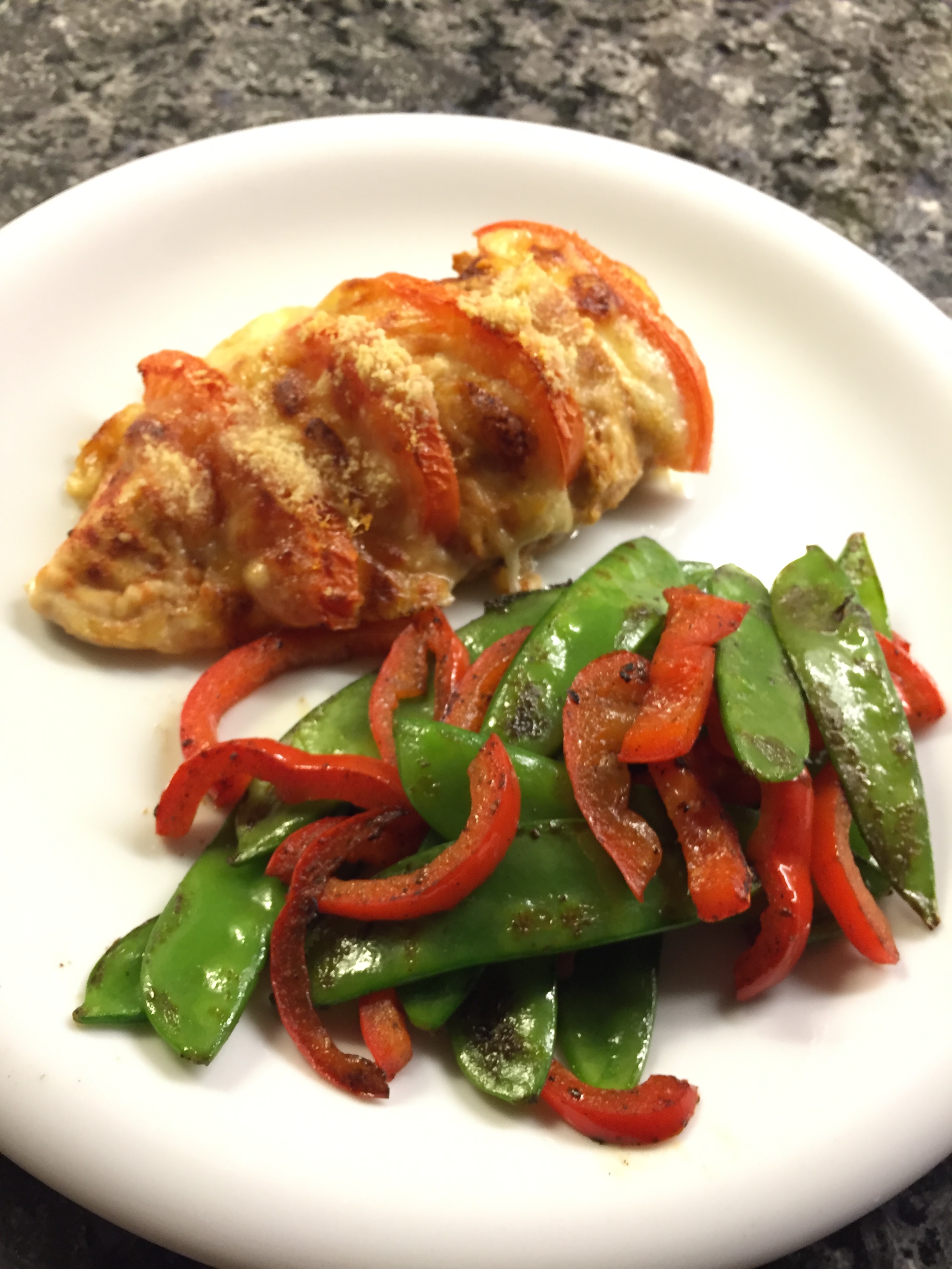 Poulet-Tomate-Mozzarella-Gratin